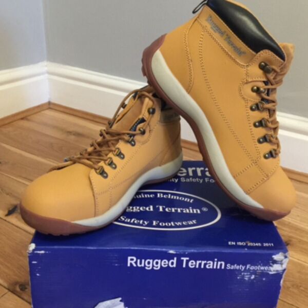 RT587H Tan Hiker Thumbnail